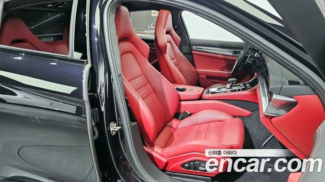 Porsche Panamera 2022 — Photo 17/20