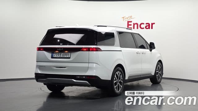 Kia Carnival 2022 — Фото 2/20