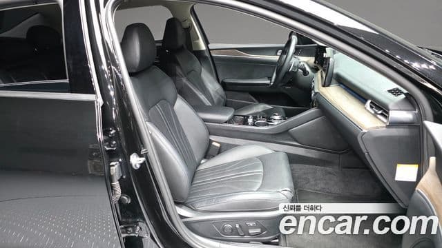 Kia K5 2023 — ფოტო 11/20