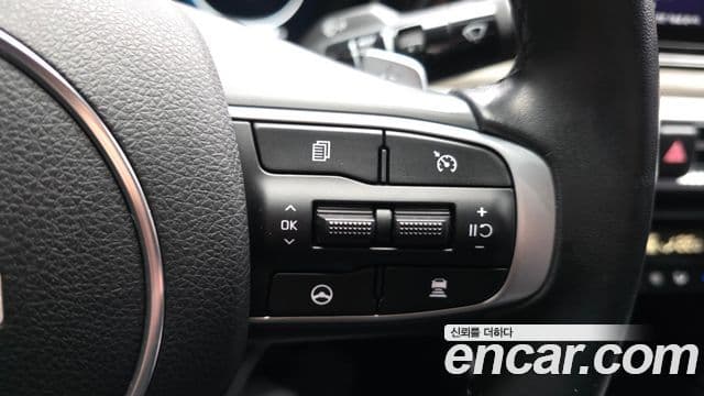 Kia K5 2023 — ფოტო 19/20