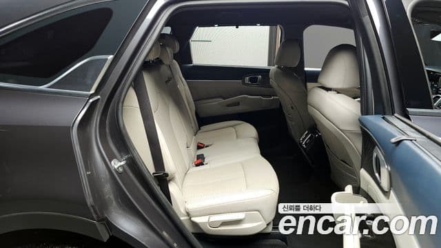 Kia Sorento 2022 — фото 11 из 20
