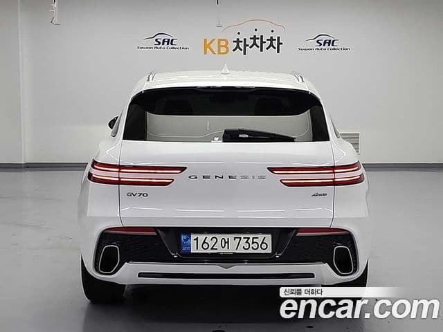 Genesis GV70 2022 — ფოტო 2/18