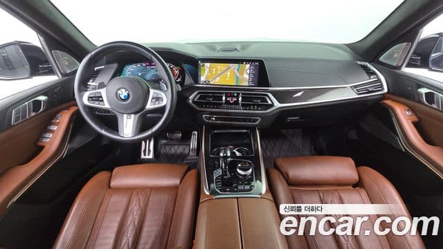 BMW X7 2020 — Photo 19/20