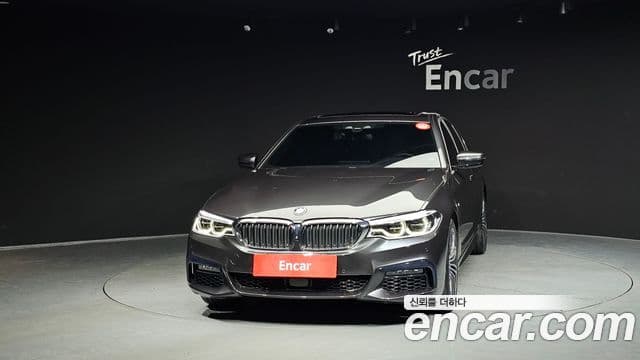 BMW 5 Series 2020 — Photo 15/20