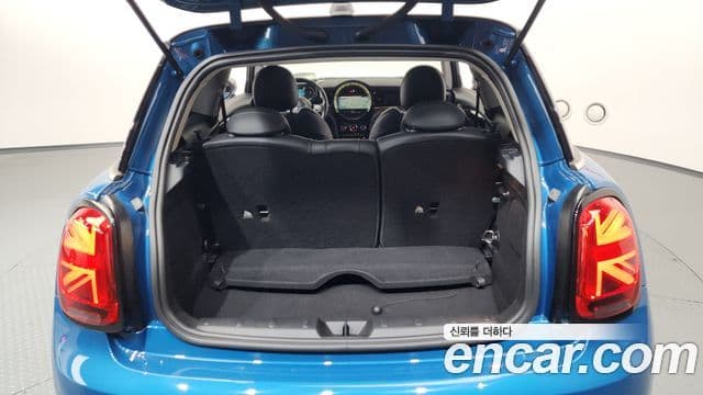 Mini Cooper S 2022 — фото 20 из 20