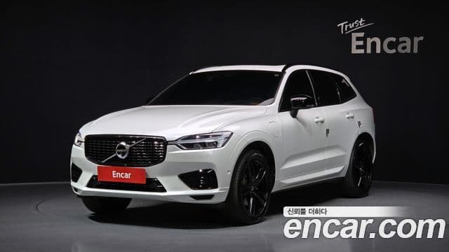 Volvo XC60 2020 — ფოტო 6/20