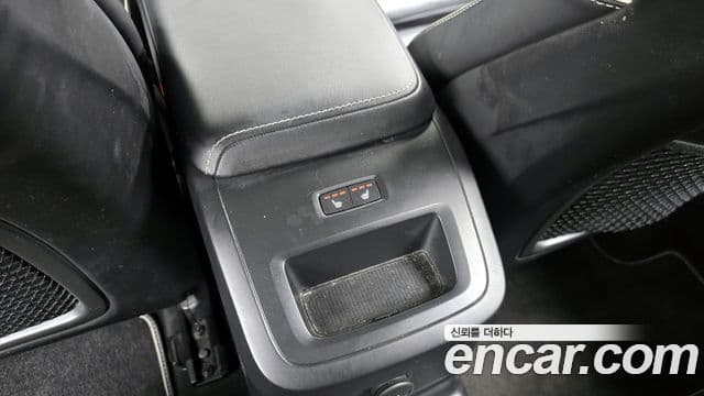 Volvo XC60 2020 — ფოტო 1/20