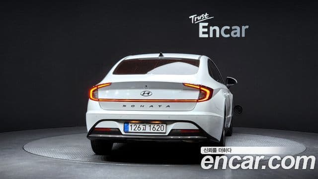 Hyundai Sonata 2020 — Фото 4/20