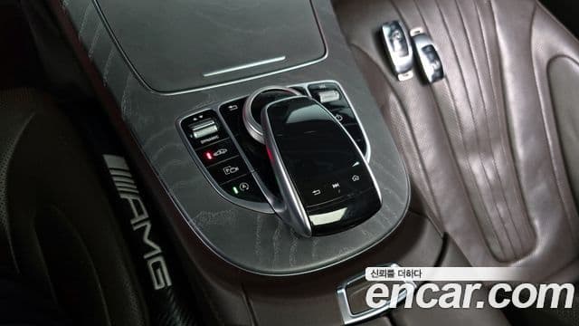 Mercedes-Benz CLS-Class 2020 — Photo 7/20