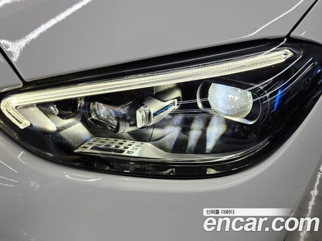 Mercedes-Benz C-Class 2022 — ფოტო 15/20