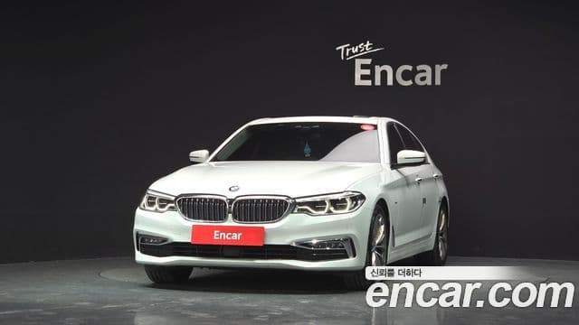 BMW 5 Series 2018 — Photo 19/20