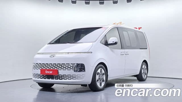 Hyundai Staria 2022 — Photo 8/20