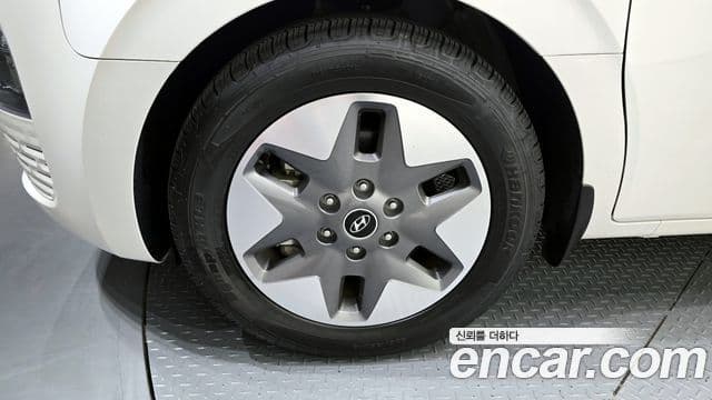 Hyundai Staria 2022 — Photo 12/20