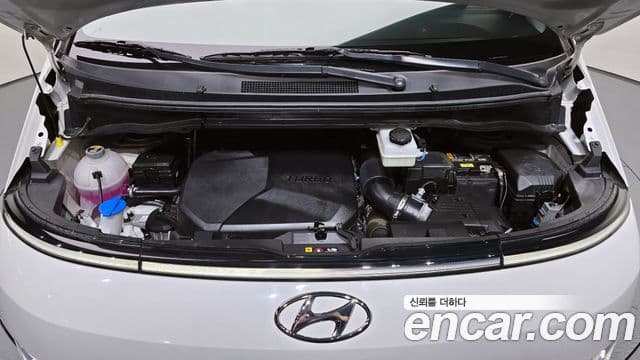 Hyundai Staria 2022 — Photo 13/20
