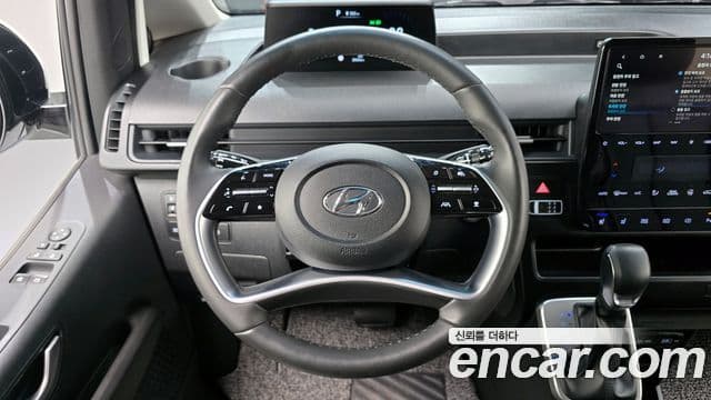 Hyundai Staria 2022 — Photo 6/20