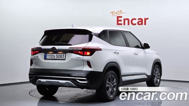 Kia Seltos 2020 — ფოტო 2/20