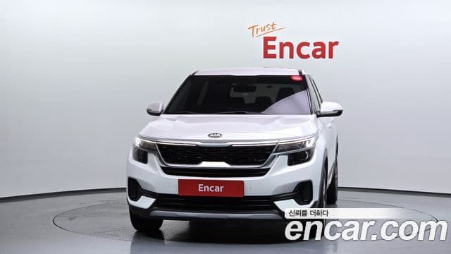 Kia Seltos 2020 — ფოტო 3/20