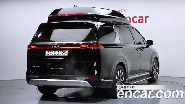 Kia Carnival 2022 — ფოტო 1/20