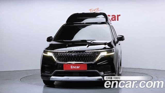 Kia Carnival 2022 — ფოტო 2/20