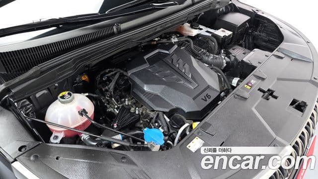 Kia Carnival 2022 — ფოტო 5/20
