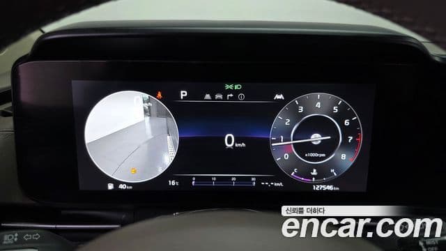 Kia Carnival 2022 — ფოტო 7/20