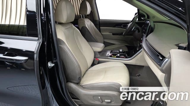 Kia Carnival 2022 — ფოტო 9/20