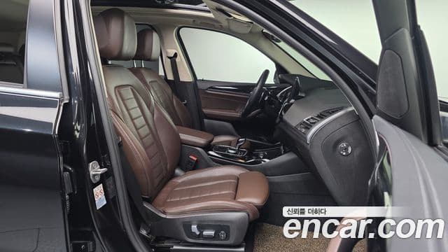 BMW X3 2022 — ფოტო 8/20