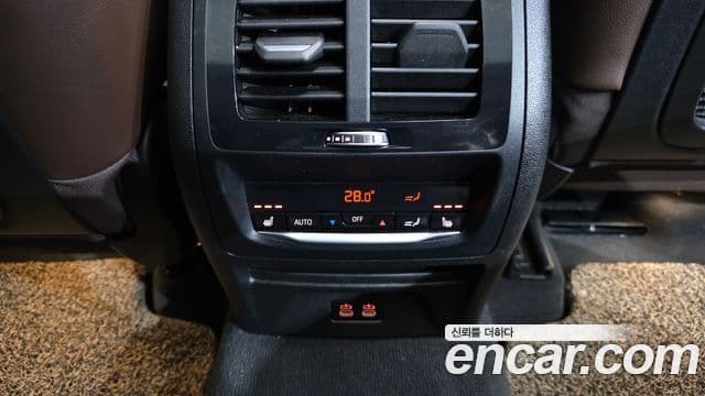 BMW X3 2022 — ფოტო 18/20