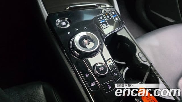 Kia Sportage 2022 — ფოტო 9/20