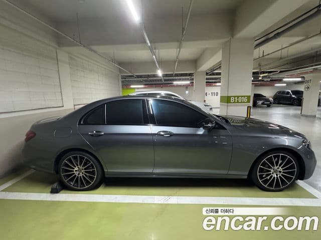 Mercedes-Benz E-Class 2023 — ფოტო 3/14