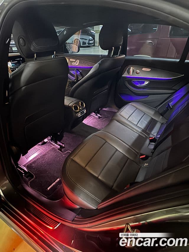 Mercedes-Benz E-Class 2023 — ფოტო 13/14