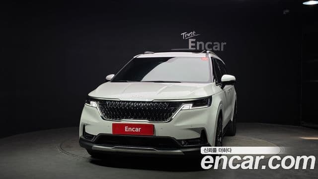 Kia Carnival 2023 — Фото 3/20
