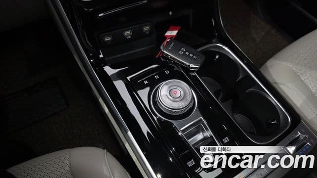 Kia Carnival 2023 — Фото 9/20