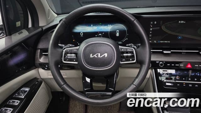 Kia Carnival 2023 — Фото 13/20