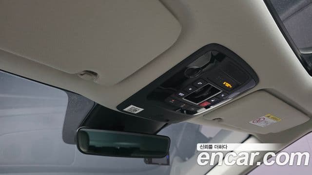Kia Carnival 2023 — Фото 17/20