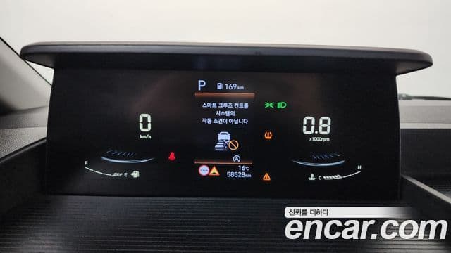 Hyundai Staria 2022 — Фото 8/20