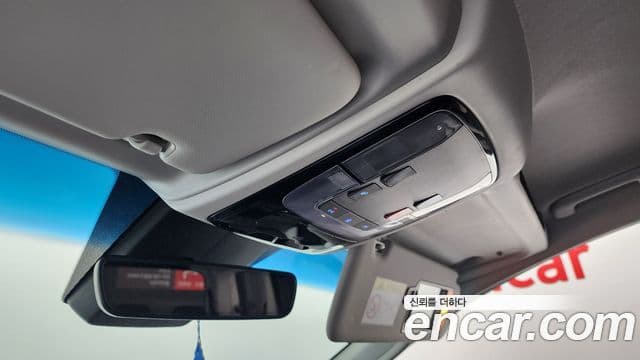 Hyundai Staria 2022 — Фото 17/20