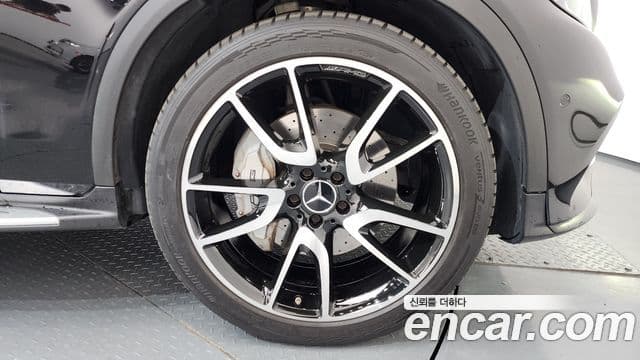 Mercedes-Benz GLC-Class 2019 — фото 4 из 20