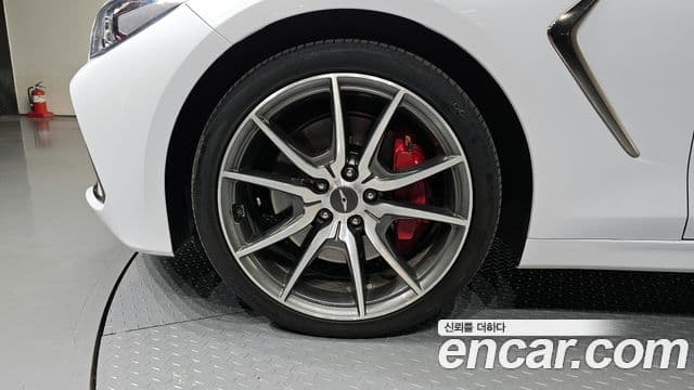 Genesis G70 2019 — ფოტო 5/20