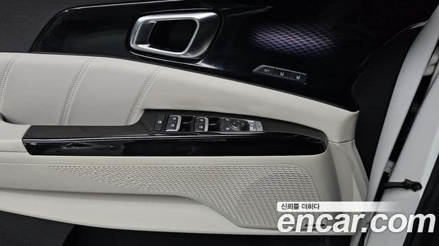 Kia Carnival 2021 — Şəkil 18/20