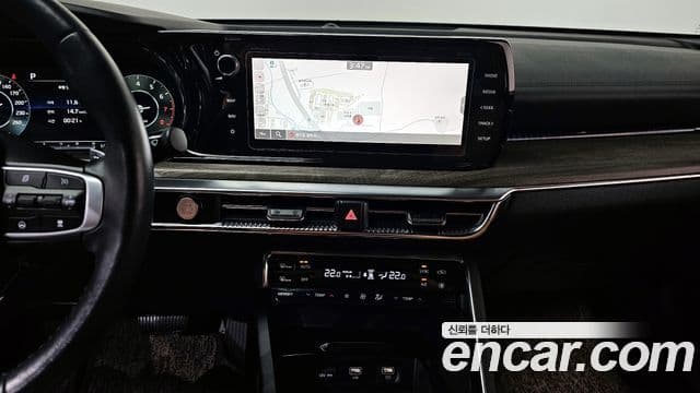 Kia K5 2020 — ფოტო 14/20