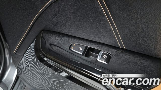 Kia K5 2020 — ფოტო 19/20