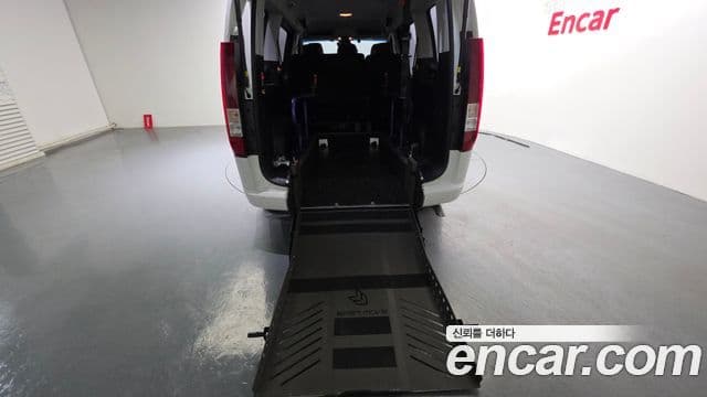 Hyundai Staria 2022 — Şəkil 18/20