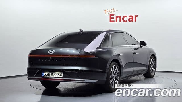 Hyundai Grandeur Hybrid 2023 — ფოტო 6/20