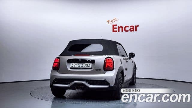 Mini Cooper S Convertible 2022 — ფოტო 3/20