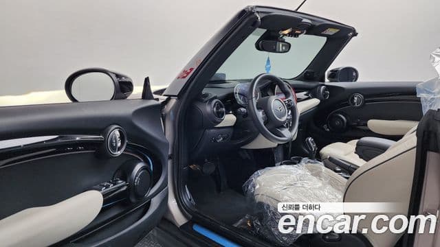 Mini Cooper S Convertible 2022 — ფოტო 9/20