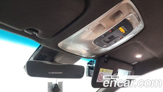 Genesis Electrified G80 2021 — ფოტო 18/20