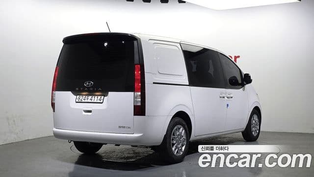 Hyundai Staria 2022 — Şəkil 2/20