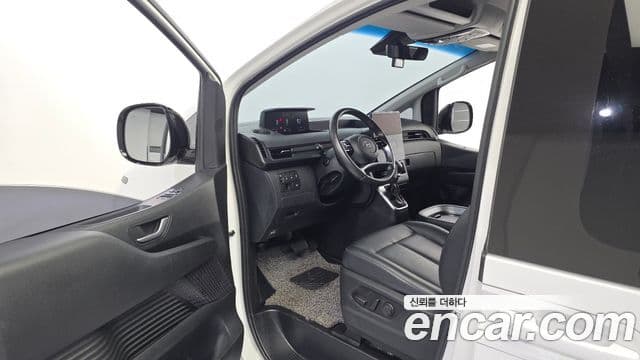 Hyundai Staria 2022 — Şəkil 10/20