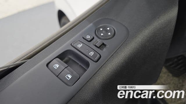 Hyundai Staria 2022 — Şəkil 13/20